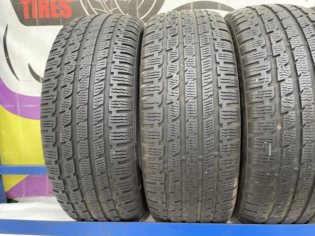 205/55 R17 Kumho I'Zen KW27 зимние нешипованные