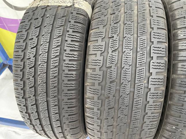 205/55 R17 Kumho I'Zen KW27 зимние нешипованные