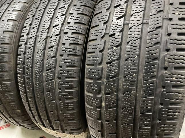 205/55 R17 Kumho I'Zen KW27 зимние нешипованные