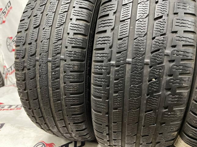 205/55 R17 Kumho I'Zen KW27 зимние нешипованные