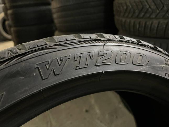 225/40 R18 Sumitomo HTR 200 зимние нешипованные