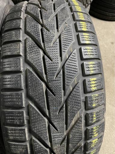 225/40 R18 Toyo Snowprox S953 зимние нешипованные