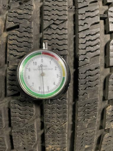 225/40 R18 Kumho I'Zen KW27 зимние нешипованные