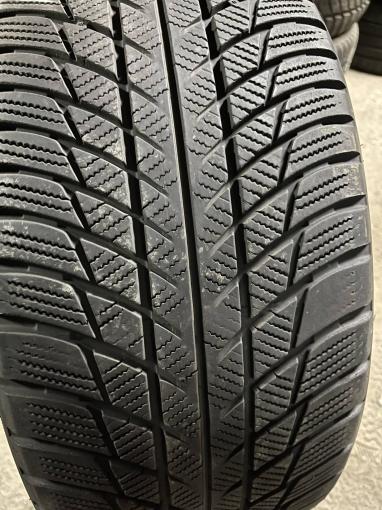 225/40 R18 Bridgestone Blizzak LM-001 зимние нешипованные