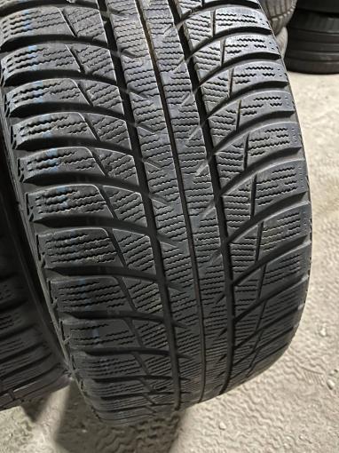 225/40 R18 Bridgestone Blizzak LM-001 зимние нешипованные