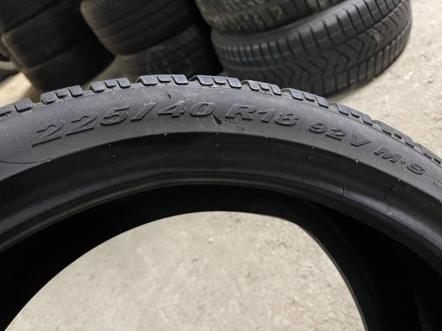 225/40 R18 Pirelli Winter Sottozero 240 Serie II зимние нешипованные