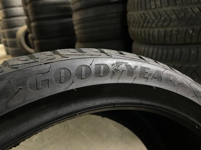 235/40 R18 Goodyear UltraGrip Performance зимние нешипованные