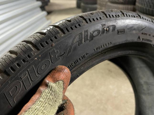 215/45 R18 Michelin Pilot Alpin 4 зимние нешипованные