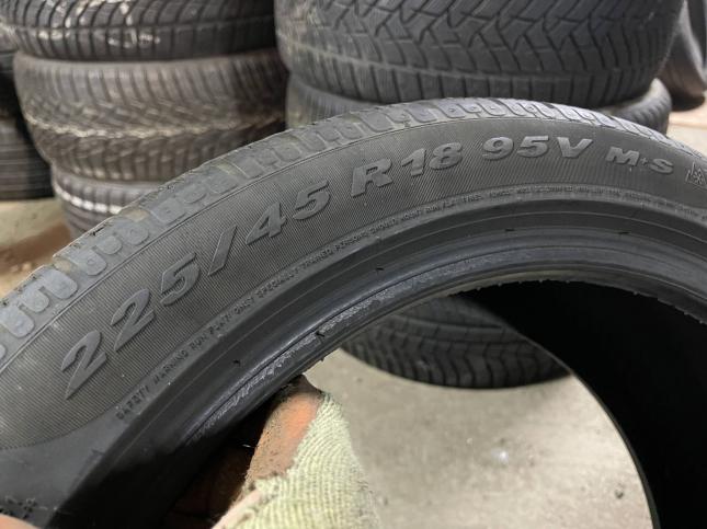 225/45 R18 Pirelli Winter Sottozero 240 Serie II зимние нешипованные