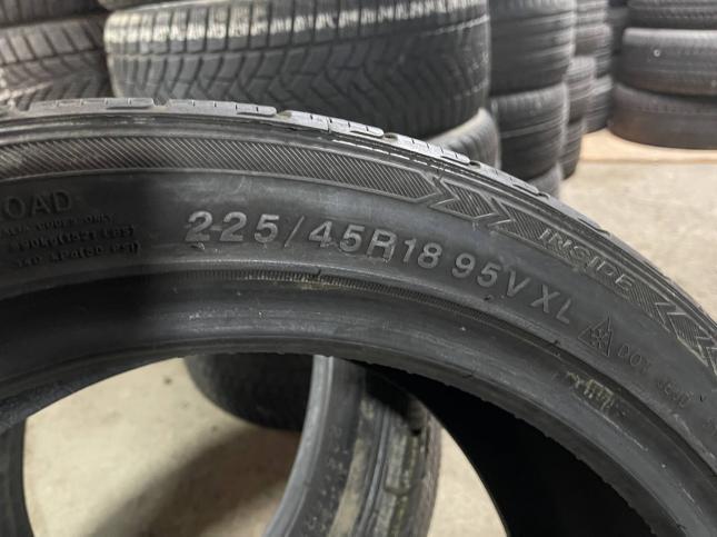 225/45 R18 Tracmax Ice-Plus S210 зимние нешипованные