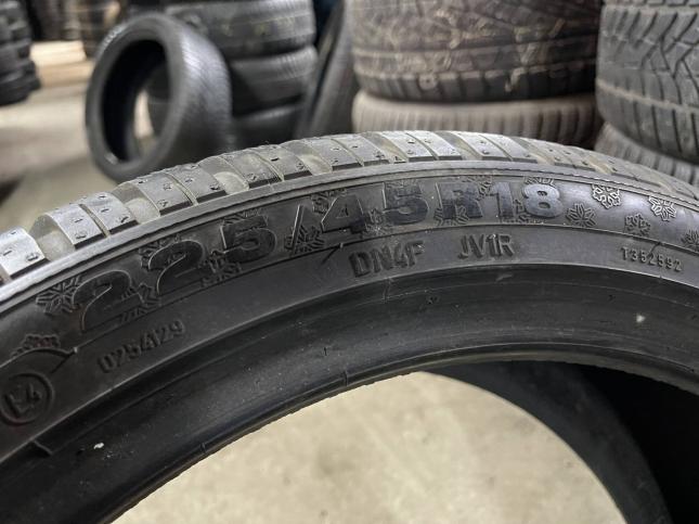 225/45 R18 Dunlop SP Winter Sport 4D зимние нешипованные