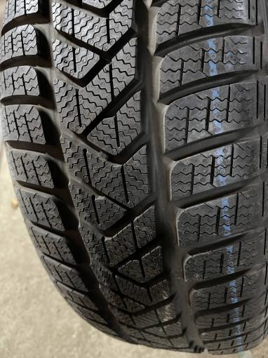 225/45 R18 Pirelli Winter Sottozero 3 зимние нешипованные