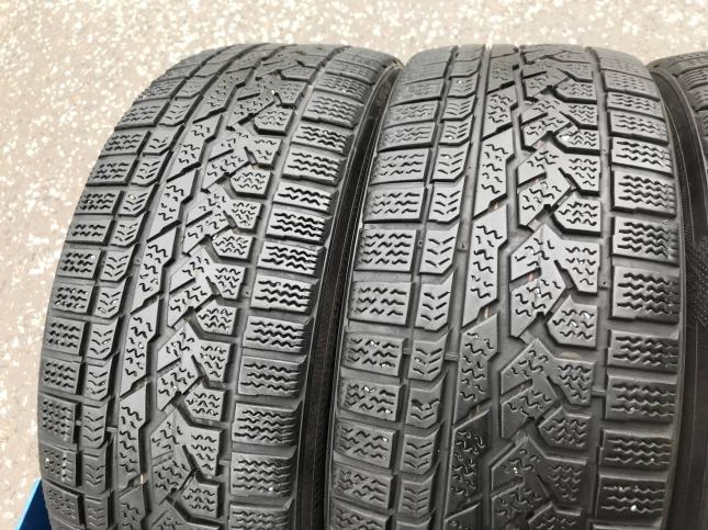 235/50 R18 Kumho I'Zen RV Asymmetric зимние нешипованные