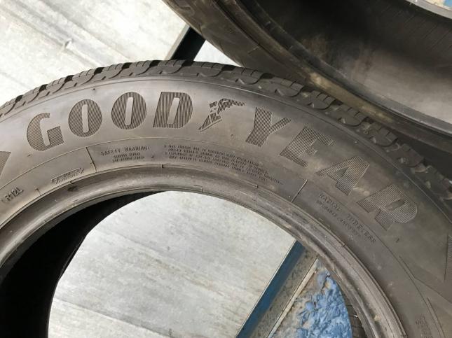 255/60 R18 Goodyear UltraGrip зимние нешипованные