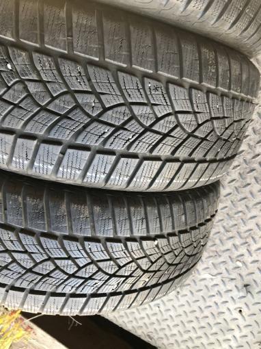 255/45 R20 Goodyear UltraGrip Performance SUV Gen-1 зимние нешипованные