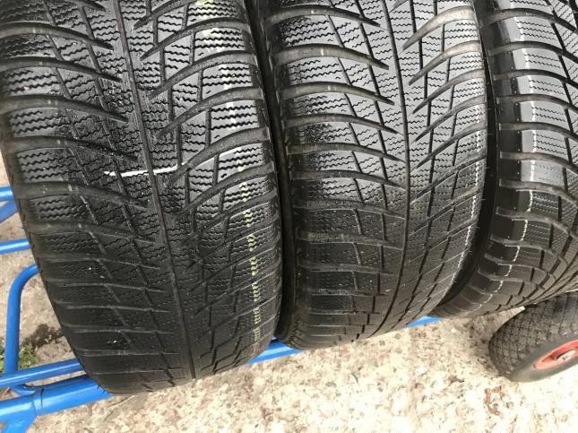 215/50 R17 Bridgestone Blizzak LM-001 зимние нешипованные