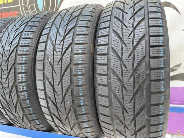 225/40 R18 Toyo Snowprox S953 зимние нешипованные