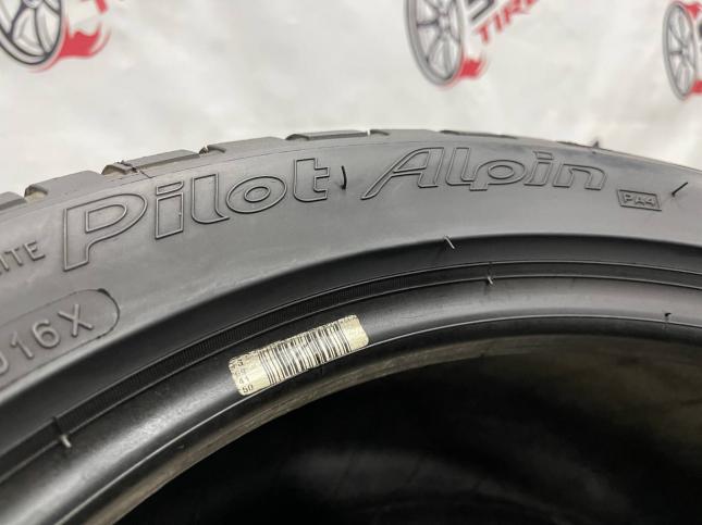 245/40 R18 Michelin Pilot Alpin PA4 зимние нешипованные