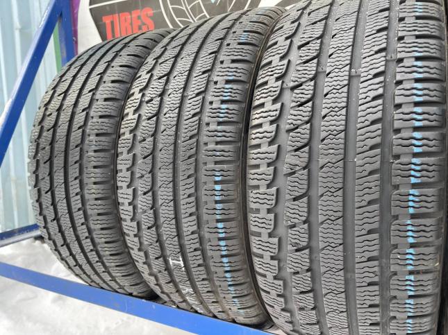 225/50 R17 Kumho I'Zen KW27 зимние нешипованные