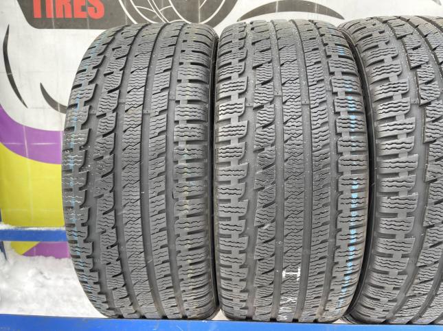 225/55 R17 Kumho I'Zen KW27 зимние нешипованные