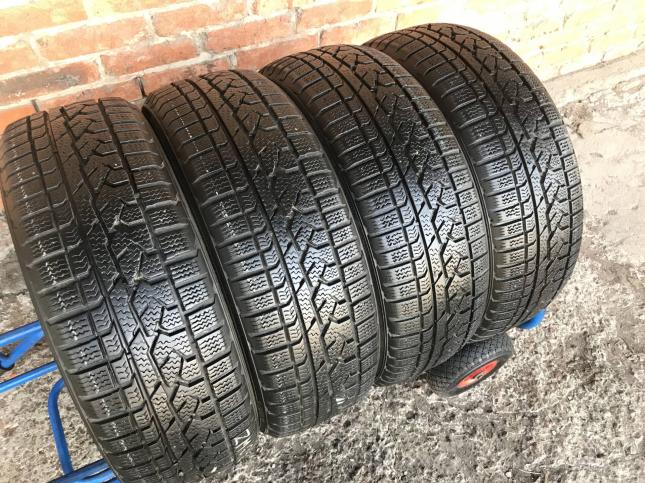 225/60 R17 Kumho I'Zen KW27 зимние нешипованные