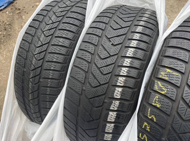 205/40 R18 Pirelli Winter Sottozero 3 зимние нешипованные