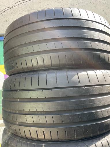 285/40 R22 Yokohama Advan Sport V107 летние