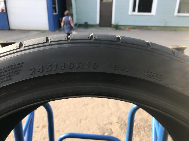 245/40 R19 Dunlop Sport maxx GT run-flat 94Y