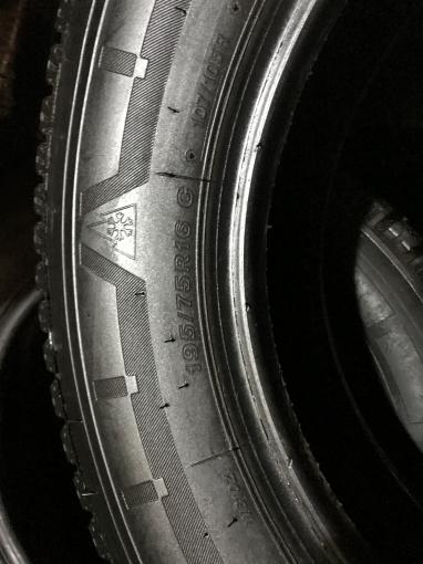 195 75 16C Bridgestone Blizak W810