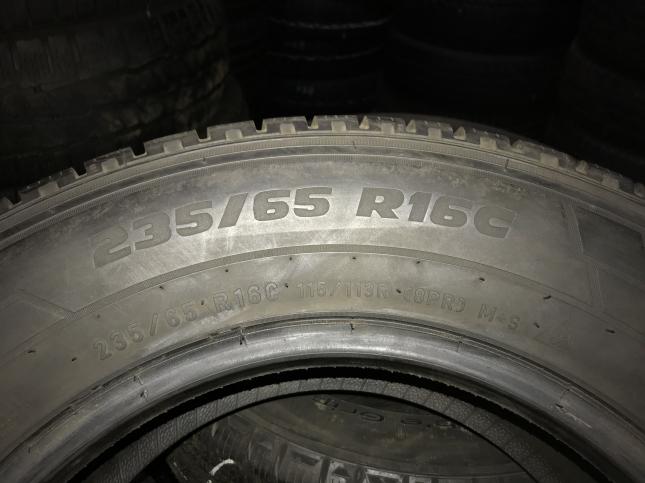 Зимние шины бу 235 65 16C  Pirelli Carrier