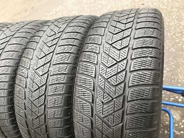235 55 17 Pirelli Winter Sottozero 3