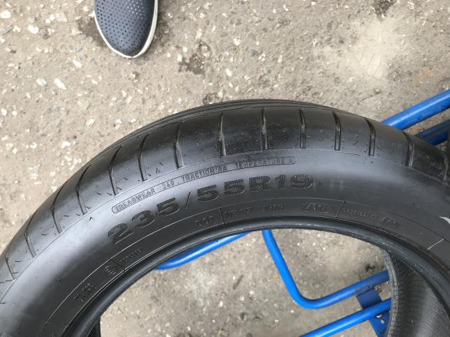 Шины 4шт 235 55 R19 19 Dunlop Sport Maxx RT