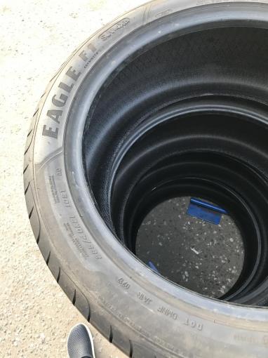 285 40 21 Goodyear комплект на Touareg R21