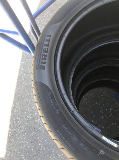 Шины бу 295 40 R21 Pirelli P zero комплект на GL