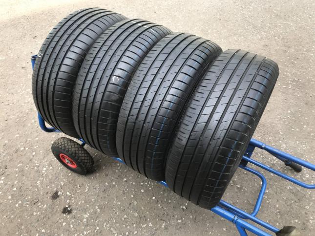 215 55 17 Goodyear Efficient Grip комплект