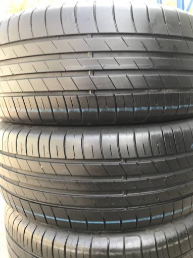 225 55 17 Goodyear Efficient Grip Perfomance