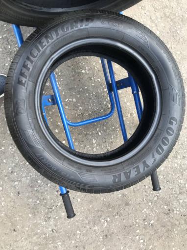 215 60 17 Goodyear Efficient Grip комплект