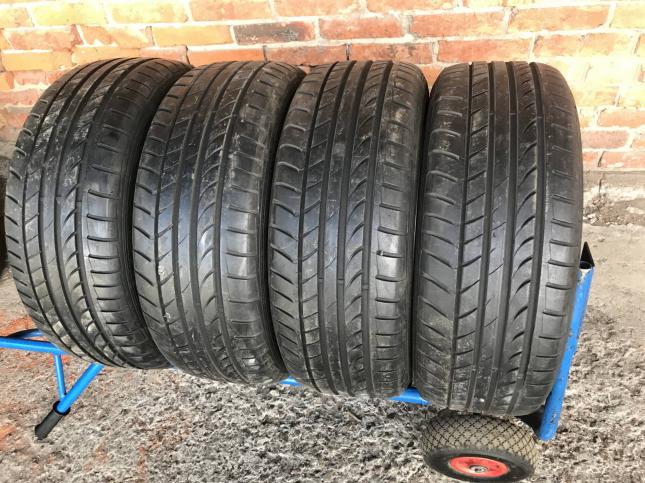 Комплект 225 60 17 Dunlop Sport Maxx TT