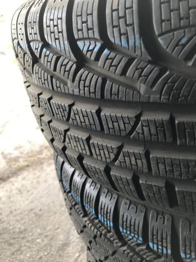 225 55 16 Pirelli Winter Sottozero комплект