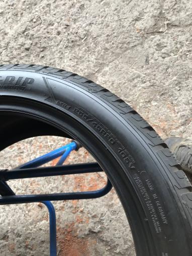 255 45 r20 Goodyear Ultra Grip Perfomance