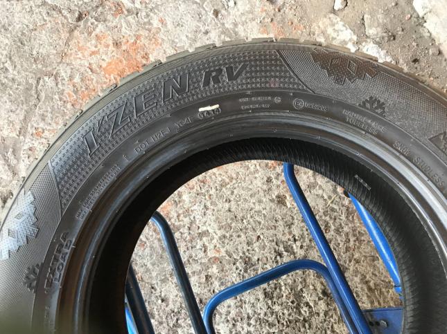225 65 r17 Kumho Izen VR