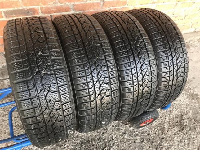 225 65 r17 Kumho Izen VR