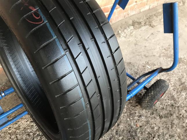 225 45 r19 Dunlop Sport Maxx RT2 Runflat 1шт.