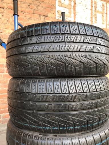 Разноширокие 235 35 19 и 295/30 r19 Pirelli