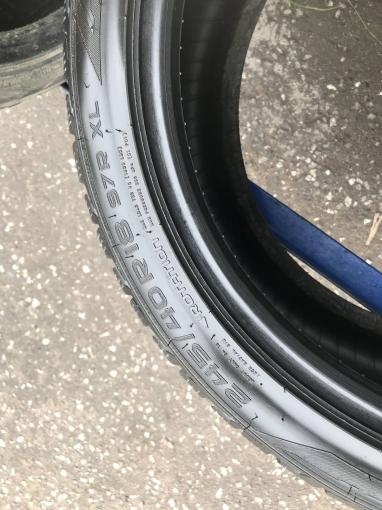 245 40 r18 Nokian Hakkapeliitta R2 комплект