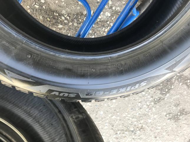 255 55 r19 Bridgestone Blizak Spike 02