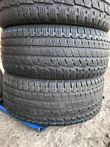 225 50 r17 KUMHO Izen KW27