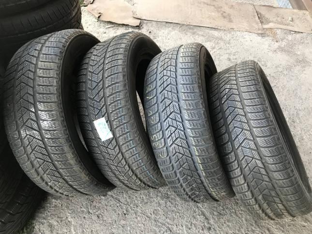 235 60 18 Pirelli Scorpion Winter