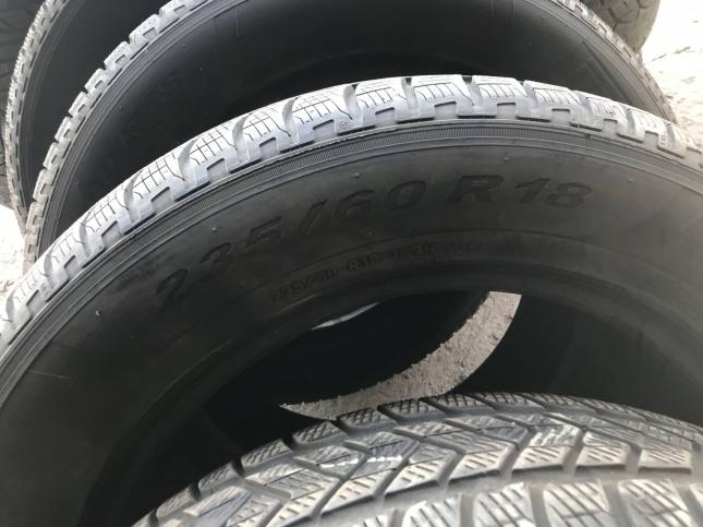 235 60 18 Pirelli Scorpion Winter