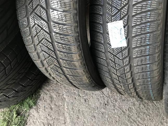 235 60 18 Pirelli Scorpion Winter